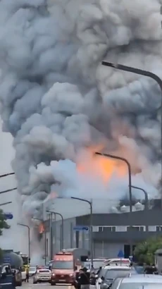 Cảnh cháy nhà máy pin lithium ở Hàn Quốc làm 20 người thiệt mạng