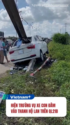 Hiện trường vụ thanh hộ lan đâm xuyên dọc xe ôtô đâm ở Hà Nam