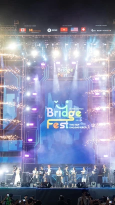 Lễ hội âm nhạc BridgeFest sôi động năm 2023 đã thu hút hàng vạn khán giả. (Ảnh: BTC)