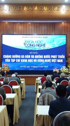 Quang cảnh hội thảo kỷ niệm 65 năm thành lập Tạp chí Khoa học và Công nghệ Việt Nam. (Ảnh: Minh Thu/Vietnam+)