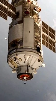 Module Nauka của Cơ quan vũ trụ LB Nga Roscosmos hạ cánh xuống Trạm Vũ trụ Quốc tế ngày 29/7/2021. (Ảnh: AFP/TTXVN)