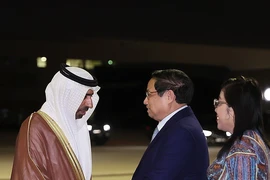 Thủ tướng Phạm Minh Chính tới Dubai, bắt đầu tham dự COP28