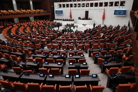 Quang cảnh một phiên họp Quốc hội Thổ Nhĩ Kỳ tại Ankara ngày 30/3/2023. (Ảnh: AFP/TTXVN)