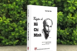 Bìa cuốn sách "Truyện về Hồ Chí Minh."