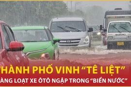 Bản tin 60s: TP Vinh “tê liệt” vì mưa lớn, nhiều xe ôtô ngập trong “biển nước”