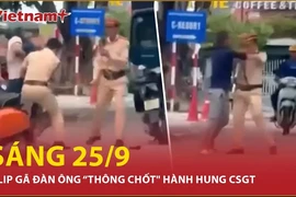 Say xỉn cố tình "thông chốt," hành hung cảnh sát giao thông