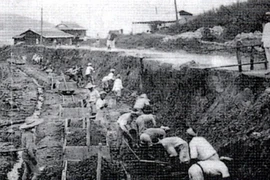 Người dân Hàn Quốc bị cưỡng bức lao động dưới thời Nhật Bản chiếm đóng nước này. (Ảnh: Yonhap/TTXVN)