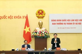 Chủ tịch Quốc hội chủ trì làm việc với Ban Thường vụ Thành uỷ Hà Nội