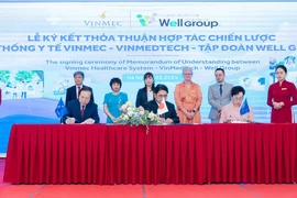 Lễ ký kết hợp tác chiến lược giữa Tập đoàn Vingroup và Tập đoàn Well Group (Nhật Bản) để phát triển mô hình Trung tâm chăm sóc sức khỏe người cao tuổi cao cấp tại Việt Nam.