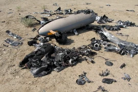 Hình ảnh đăng trên website của Lực lượng Vệ binh Cách mạng Hồi giáo Iran cho thấy máy bay không người lái được cho là của Israel bị bắn rơi gần cơ sở hạt nhân Natanz của Iran. (Ảnh: AFP/TTXVN)