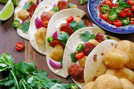 Khi nói đến tinh hoa ẩm thực Mexico thì không thể không nhắc đến món bánh Tacos. (Ảnh: Wiki Travel)
