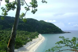 Một góc bãi biển của Vườn quốc gia Côn Đảo. (Ảnh: Huỳnh Sơn/TTXVN)