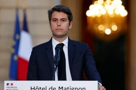 Thủ tướng Pháp Gabriel Attal phát biểu sau khi kết quả sơ bộ cuộc bầu cử Quốc hội Pháp vòng 2 được công bố, tại Paris ngày 7/7/2024. (Ảnh: Getty Images/TTXVN)
