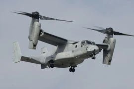 Máy bay vận tải quân sự MV-22 Osprey vận hành gần căn cứ không quân Mỹ ở Futenma, tỉnh Okinawa, Nhật Bản ngày 14/3/2024. Ảnh: Kyodo/TTXVN