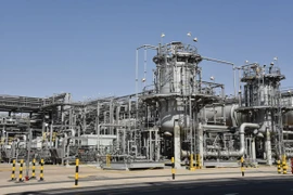 Nhà máy lọc dầu của Tập đoàn dầu khí Saudi Aramco ở Dammam, Saudi Arabia. (Ảnh: THX/TTXVN)