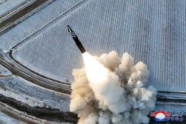 Triều Tiên phóng thành công tên lửa đạn đạo liên lục địa (ICBM) Hwasong-18. (Ảnh: KCNA/TTXVN)