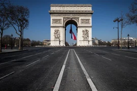 Khải Hoàn Môn ở thủ đô Paris, Pháp. (Ảnh: AFP/TTXVN) 