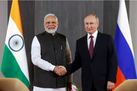 Tổng thống Nga Vladimir Putin và Thủ tướng Ấn Độ Narendra Modi tham dự cuộc gặp bên lề Hội nghị thượng đỉnh Tổ chức Hợp tác Thượng Hải (SCO) tại Samarkand (Uzbekistan), hồi tháng 9/2022. (Nguồn: Reuters)