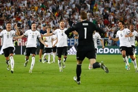 Đánh bại đội tuyển Italy trong loạt sút luân lưu ở Tứ kết, Đức tạo lợi thế tâm lý khổng lồ trên hành trình chinh phục đỉnh châu Âu lần thứ 4. (Nguồn: REX)
