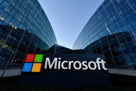 Biểu tượng Microsoft tại trụ sở ở Paris, Pháp. Ảnh: AFP/TTXVN