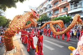 Thành phố Hồ Chí Minh: Rực rỡ Lễ hội Nguyên tiêu Xuân Giáp Thìn