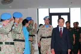 Phó Thủ tướng Trần Lưu Quang đến dự lễ kỷ niệm. (Ảnh: Trọng Đức/TTXVN)