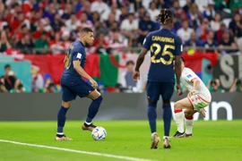 Cận cảnh Tunisia tạo 'địa chấn' muộn màng trước đội tuyển Pháp