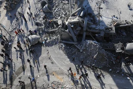 Cảnh đổ nát sau cuộc không kích của Israel xuống thành phố Rafah, Dải Gaza, ngày 22/2/2024. (Ảnh: THX/TTXVN)
