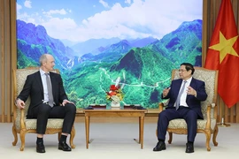 Thủ tướng Phạm Minh Chính tiếp ông Roland Busch, Chủ tịch kiêm Tổng giám đốc Tập đoàn Siemens AG. (Ảnh: Dương Giang/TTXVN)