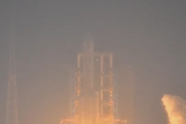 Tàu Thường Nga-6 đi vào quỹ đạo Mặt Trăng