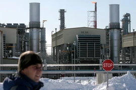 Nhà máy khí đốt tự nhiên hóa lỏng ở gần Korsakov trên đảo Sakhalin (Nga). (Ảnh: AFP/TTXVN)