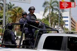 Cảnh sát Mexico tăng cường an ninh cho các ứng cử viên. (Nguồn: Los Angeles Times)