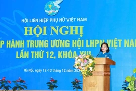 Ủy viên Ban chấp hành Trung ương Đảng, Chủ tịch Hội Liên hiệp phụ nữ Việt Nam Nguyễn Thị Tuyến phát biểu khai mạc Hội nghị.