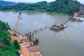 Cầu Hàm Yên là cây cầu lớn nhất của Dự án Cao tốc Tuyên Quang-Hà Giang đoạn qua tỉnh Tuyên Quang. (Ảnh: Việt Hùng/Vietnam+)