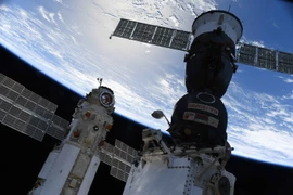 Module Nauka của Cơ quan vũ trụ Liên bang Nga Roscosmos hạ cánh xuống Trạm vũ trụ Quốc tế ngày 29/7/2021. (Ảnh: AFP/TTXVN)