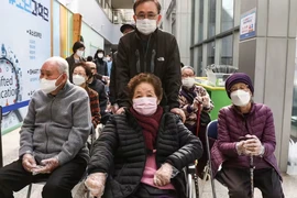 Phần lớn người già Hàn Quốc không hài lòng với cuộc sống. (Ảnh: EPA)