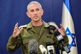 Người phát ngôn Quân đội Israel, Chuẩn Tướng Daniel Hagari. (Ảnh: AFP/TTXVN)