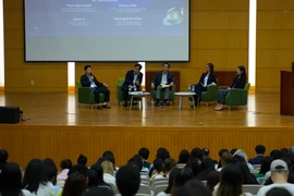 Sự kiện quy tụ hơn 15 doanh nghiệp và lãnh đạo uy tín từ Việt Nam và Hàn Quốc. (Ảnh: Khánh Vân/TTXVN)