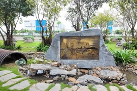 Một góc không gian văn hóa Đại tướng Võ Nguyên Giáp tại Khu công nghiệp Nam Cầu Kiền. (Ảnh: TTXVN phát)