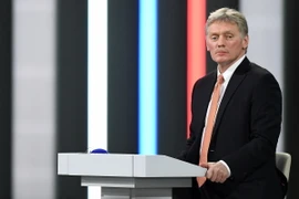 Người phát ngôn Điện Kremlin Dmitry Peskov phát biểu tại cuộc họp báo ở thủ đô Moskva. (Ảnh: AFP/TTXVN)