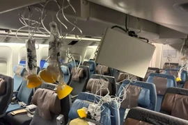 Video hành khách hoảng loạn trên chuyến bay bị sự cố nhiễu động 