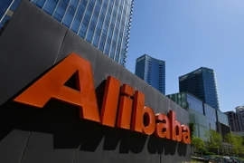 Alibaba đang vươn ra ngoài Trung Quốc để tìm kiếm cơ hội khi tốc độ tăng trưởng trong nước chậm lại. (Ảnh: AFP/TTXVN)