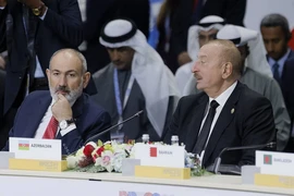 Thủ tướng Armenia Nikol Pashinyan và Tổng thống Azerbaijan Ilham Aliyev. (Ảnh: AP)