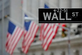 Bên ngoài Sàn giao dịch chứng khoán New York (NYSE) ở Manhattan, New York. (Ảnh: Reuters)