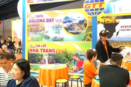 Quảng bá điểm đến Việt Nam tại Hội chợ Du lịch Malaysia năm 2024. (Ảnh: Hằng Linh/ TTXVN)