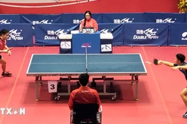 Trận chung kết đôi nam căng thẳng giữa Nguyễn Anh Tú (Hà Nội, bên trái và Đinh Anh Hoàng (T&T, bên phải) tại Giải bóng bàn các cây vợt xuất sắc quốc gia năm 2023 (Ảnh: Quốc Đạt/TTXVN)