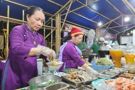 Tuần lễ ẩm thực truyền thống Huế 2024 giới thiệu đa dạng các món ăn. (Ảnh: Mai Trang/TTXVN)