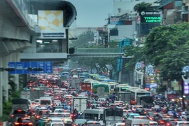 Tình trạng ùn tắc giao thông trên đường Nguyễn Trãi. (Ảnh: Tuấn Đức/TTXVN)