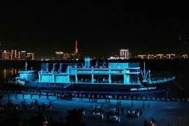 Chương trình "Chuyến tàu huyền thoại" là điểm nhấn của Lễ hội Sông nước Thành phố Hồ Chí Minh năm 2024. (Ảnh: Thu Hương/TTXVN)