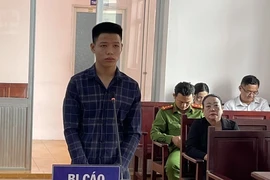 Bị cáo Huỳnh Nhật Linh bị tuyên án 15 năm tù về tội Giết người. (Ảnh: Tuấn Kiệt/ TTXVN)